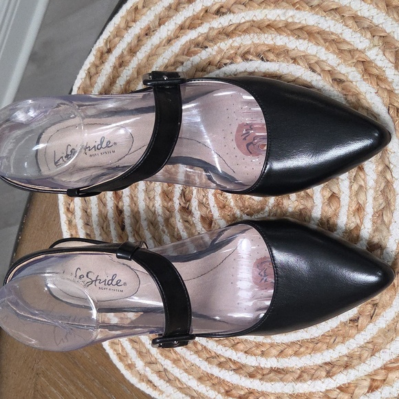 Life Stride Sansa Slingback Pump In Black, New, Size 7.5 - Picture 5 of 9